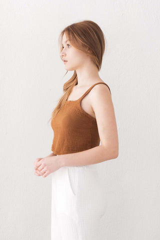 Muslin Crop with Straps and Giped Back