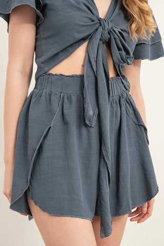 Casual Shorts with Side Slits and Flaps - Short