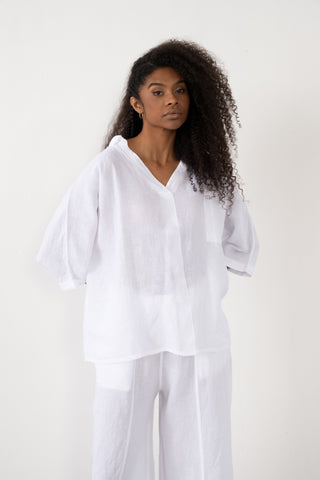 Linen V-Neck Oversize Women’s Shirt - White / Standard - Shirt