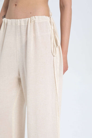 Low-Cut Strappy Trousers