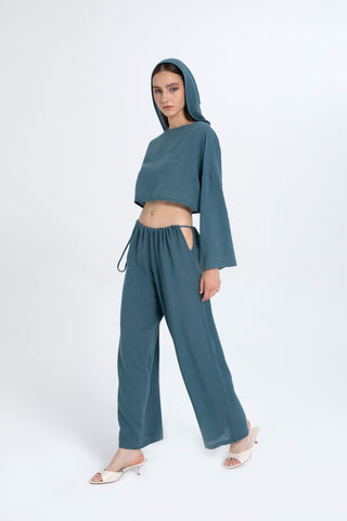 Low-Cut Strappy Trousers