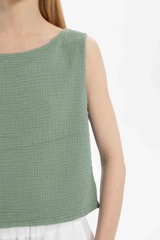 Muslin Sleeveless Women's Blouse